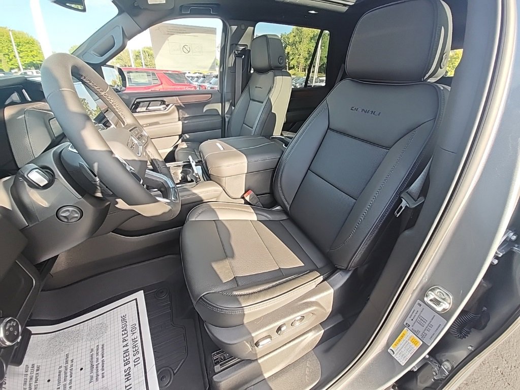 New 2026 GMC Yukon Denali image 13