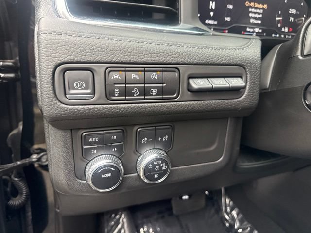 Used 2023 GMC Yukon Denali AWD/4WD image 14