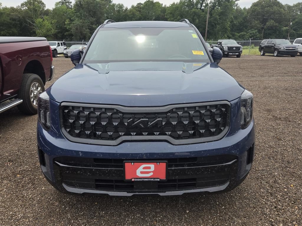Used 2025 Kia Telluride EX X-Line AWD/4WD image 2