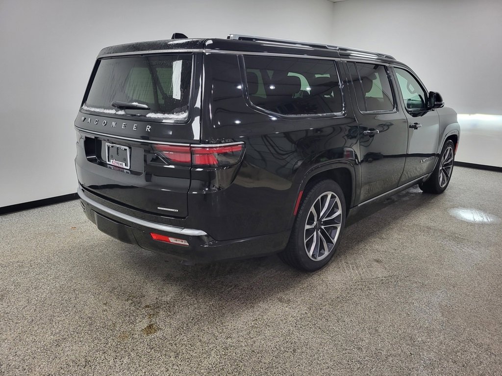 Used 2024 Jeep Wagoneer L Series III w/ Premium Group I image 22