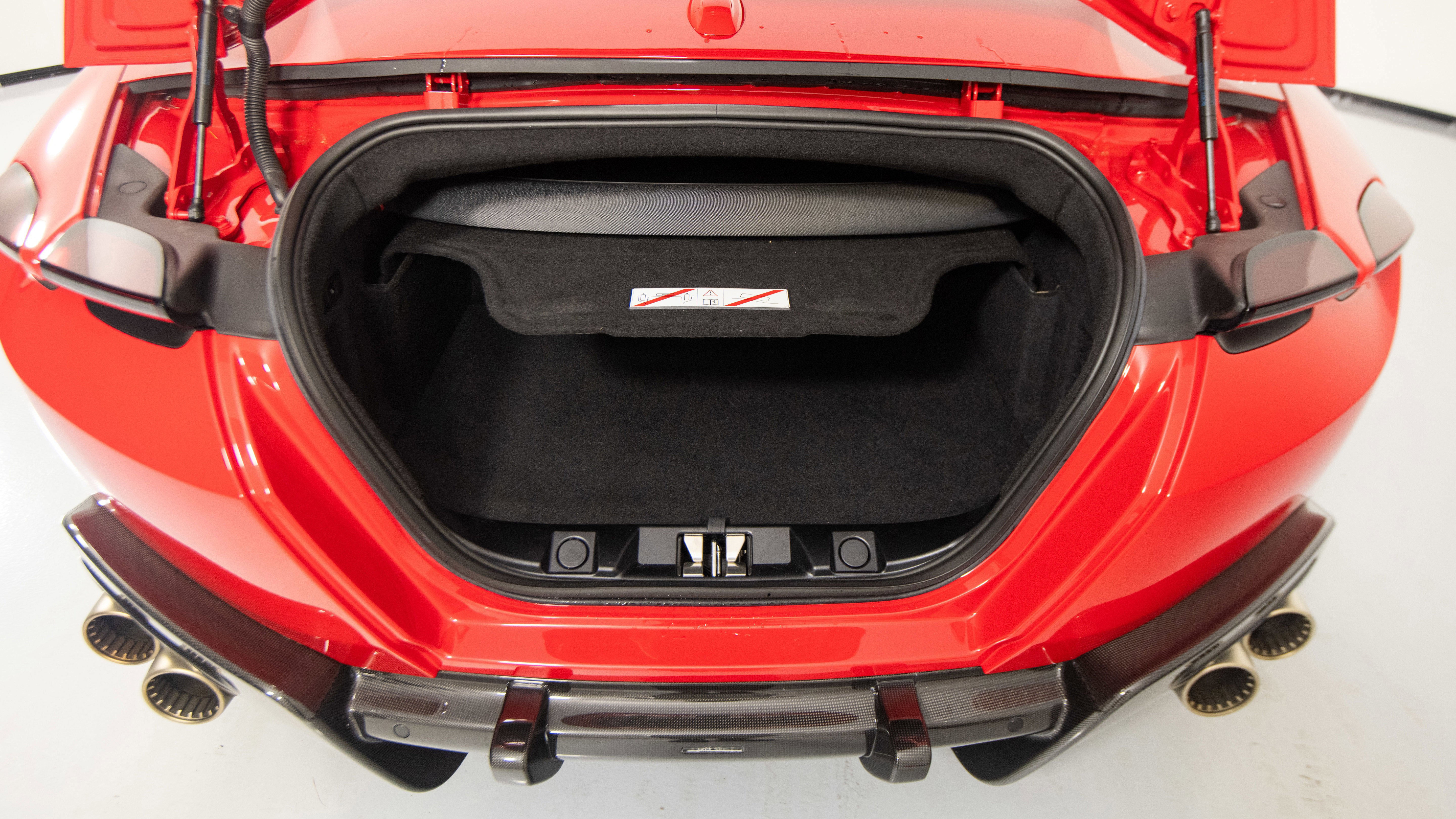 Certified 2026 Ferrari Roma Spider RWD image 37