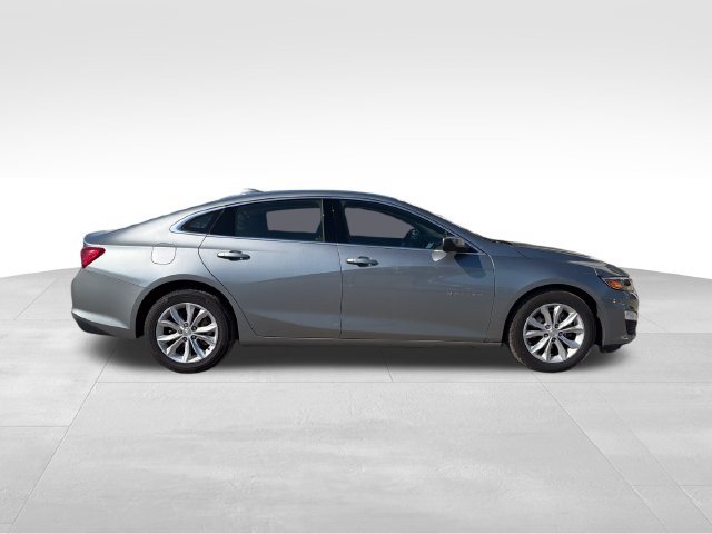 Used 2025 Chevrolet Malibu LT FWD image 4