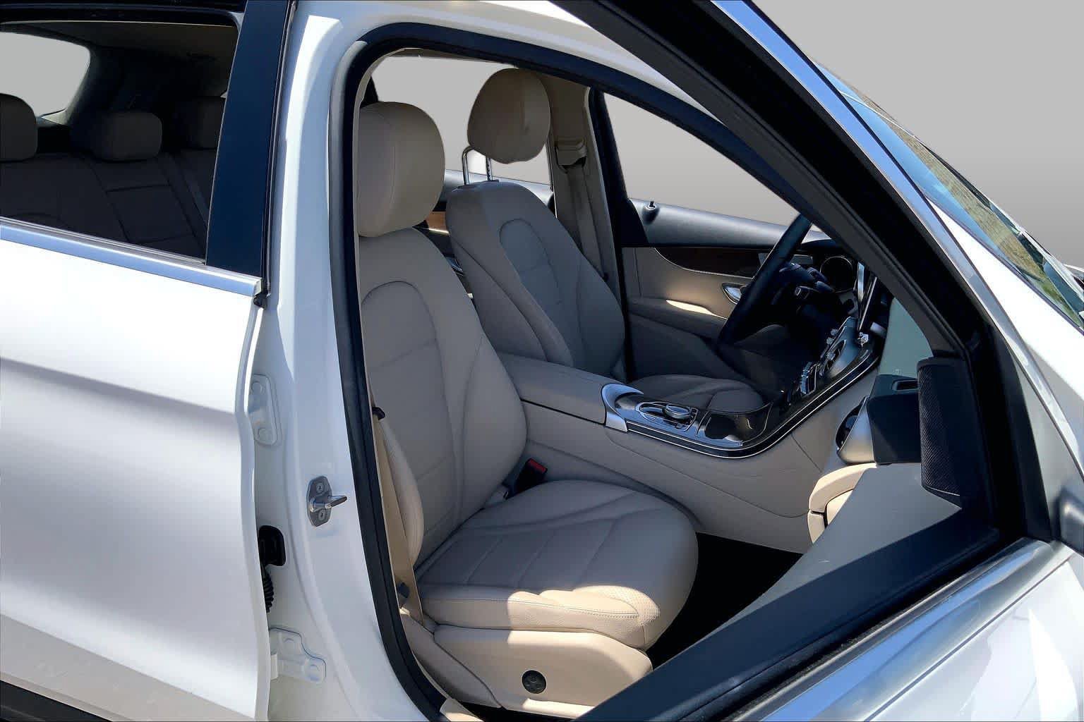 Used 2018 Mercedes-Benz GLC 300 4MATIC image 8