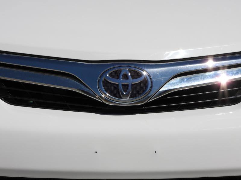Used 2012 Toyota Camry XLE FWD image 31