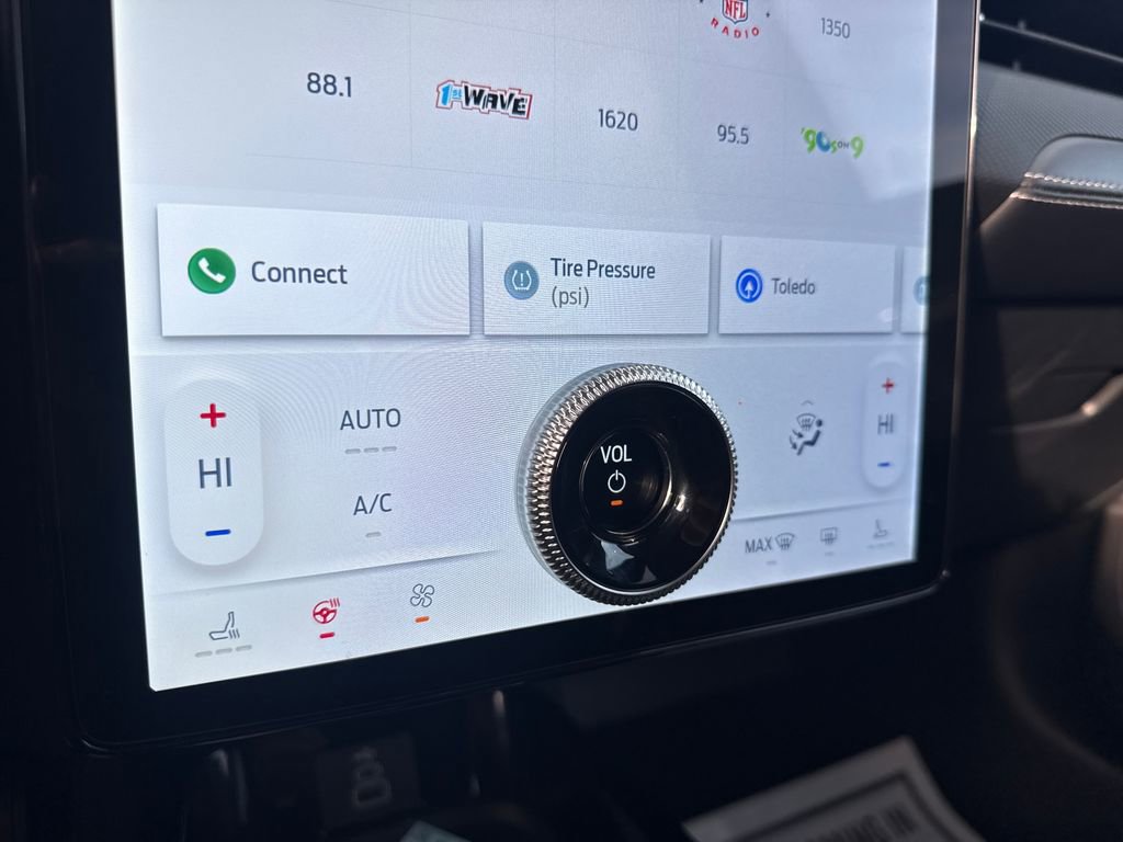 Used 2025 Ford Mustang Mach-E Select w/ Comfort Package Lite image 31