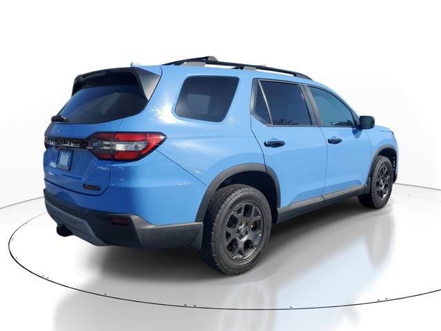 Used 2023 Honda Pilot TrailSport image 6