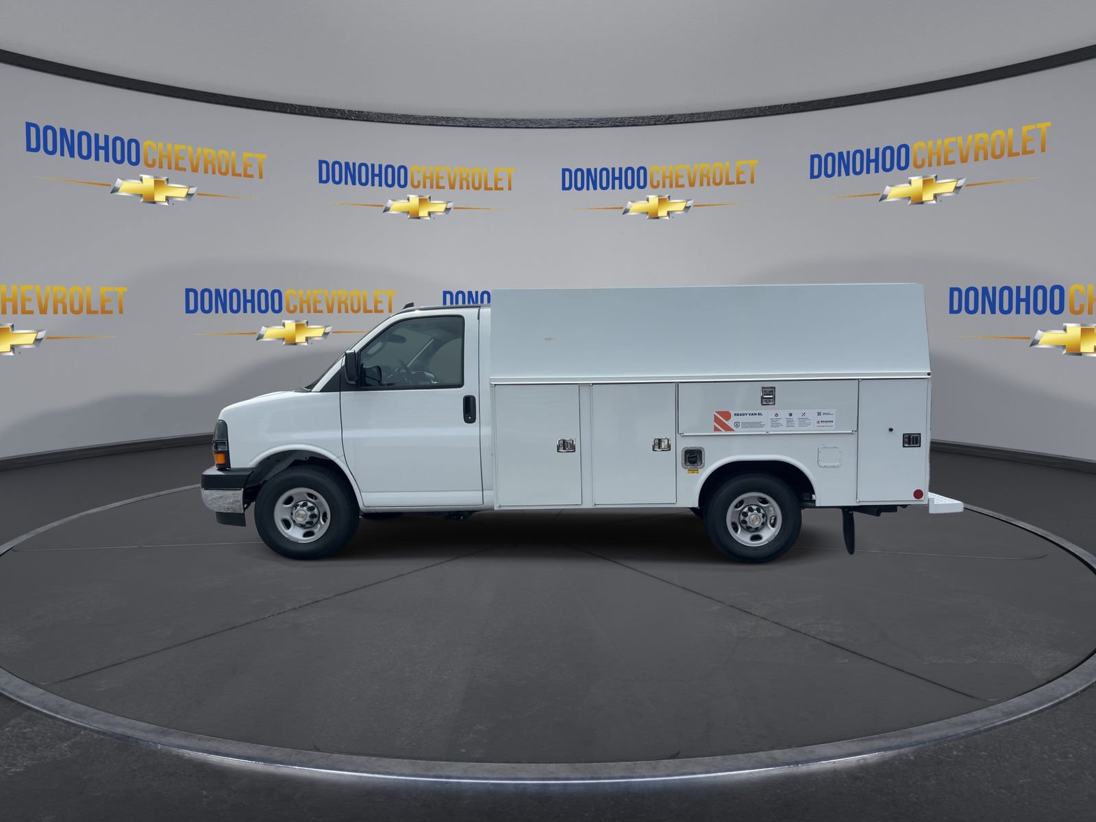 New 2025 Chevrolet Express 3500 w/ Power Convenience Package image 8