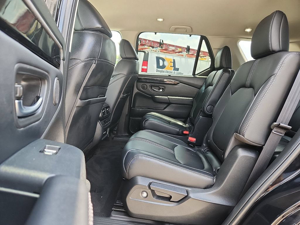 Used 2023 Honda Pilot EX-L image 6