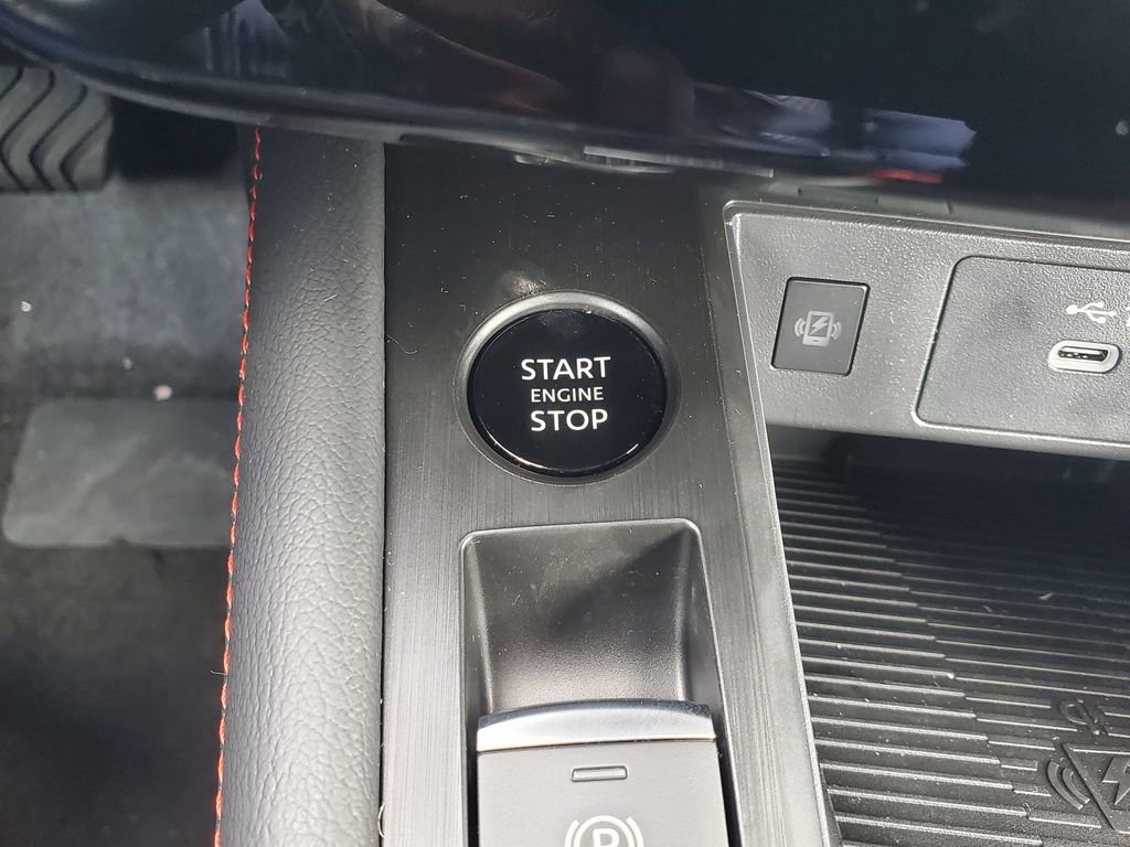 New 2026 Nissan Kicks SR image 18