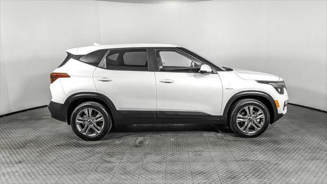 Used 2022 Kia Seltos LX AWD/4WD image 9