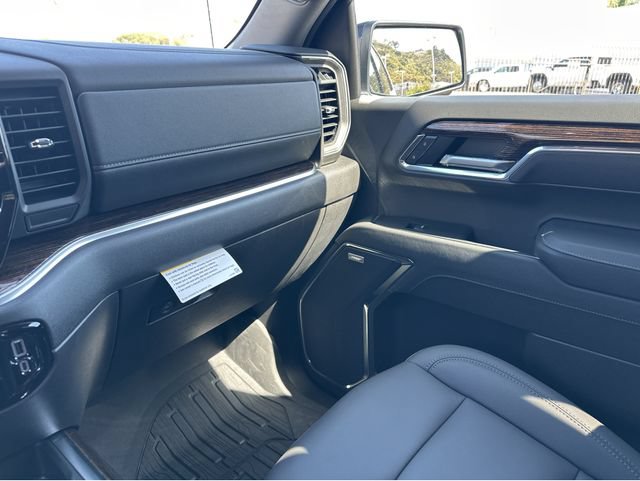 New 2026 GMC Sierra 1500 Elevation w/ Elevation Premium Package AWD/4WD image 8