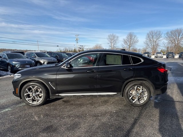 Used 2021 BMW X4 xDrive30i w/ Executive Package image 4