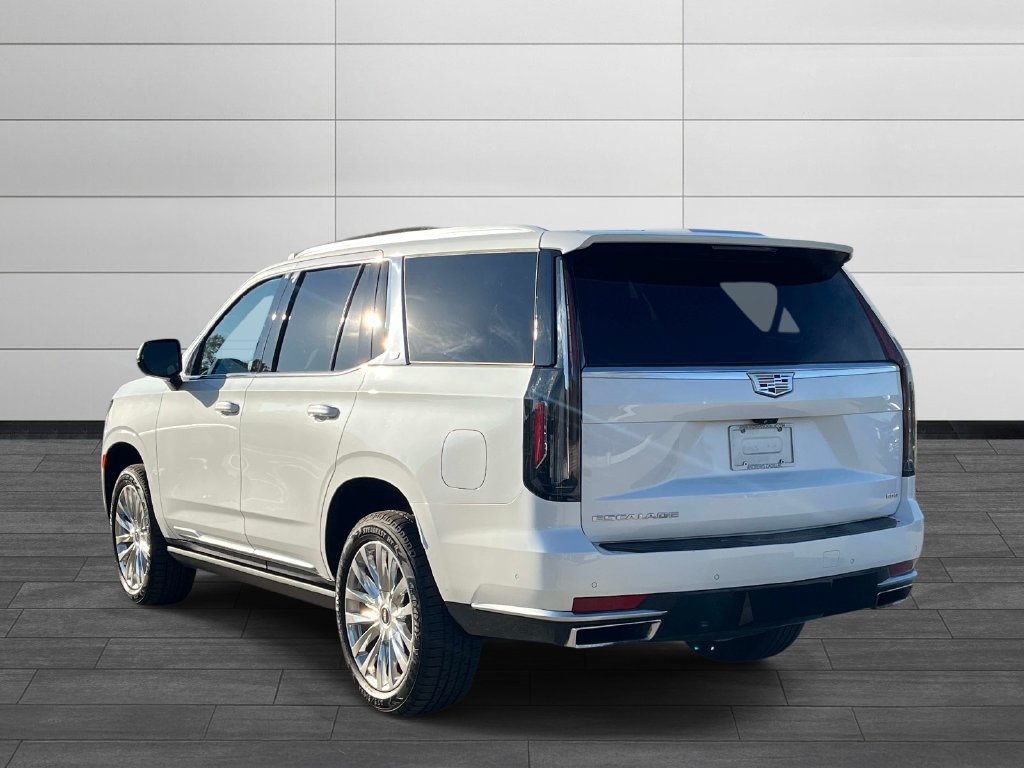 Used 2023 Cadillac Escalade Premium Luxury w/ Performance Package AWD/4WD image 3