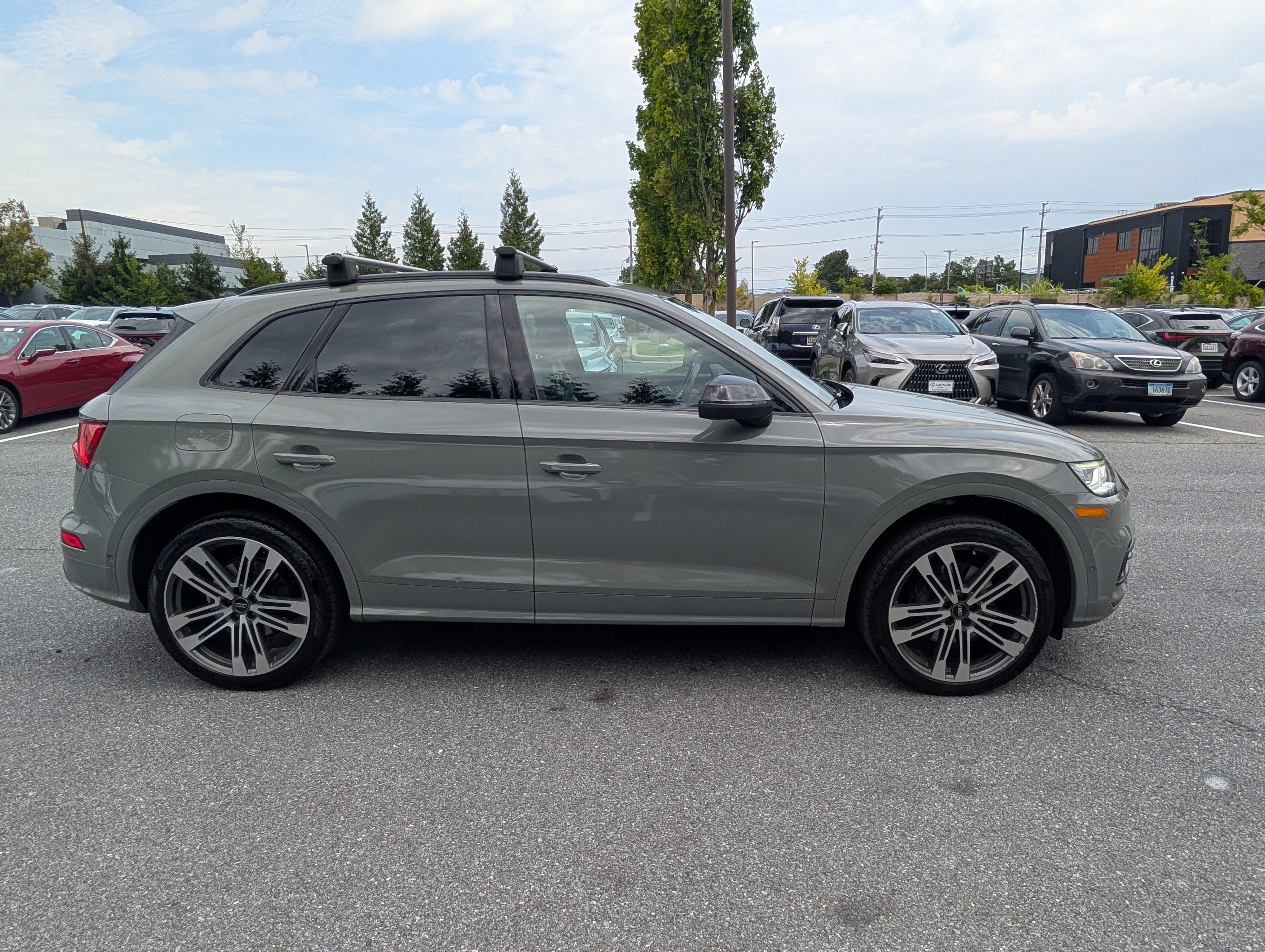 Used 2019 Audi SQ5 Prestige AWD/4WD image 2