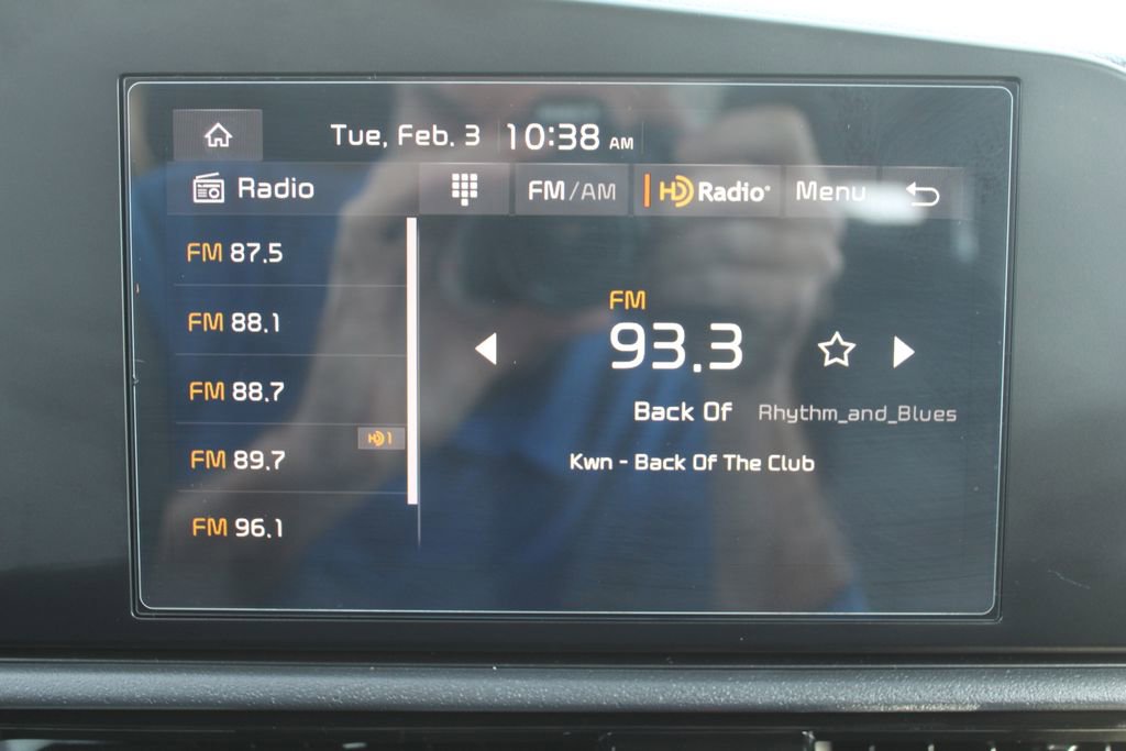 Used 2025 Kia Niro LX image 43