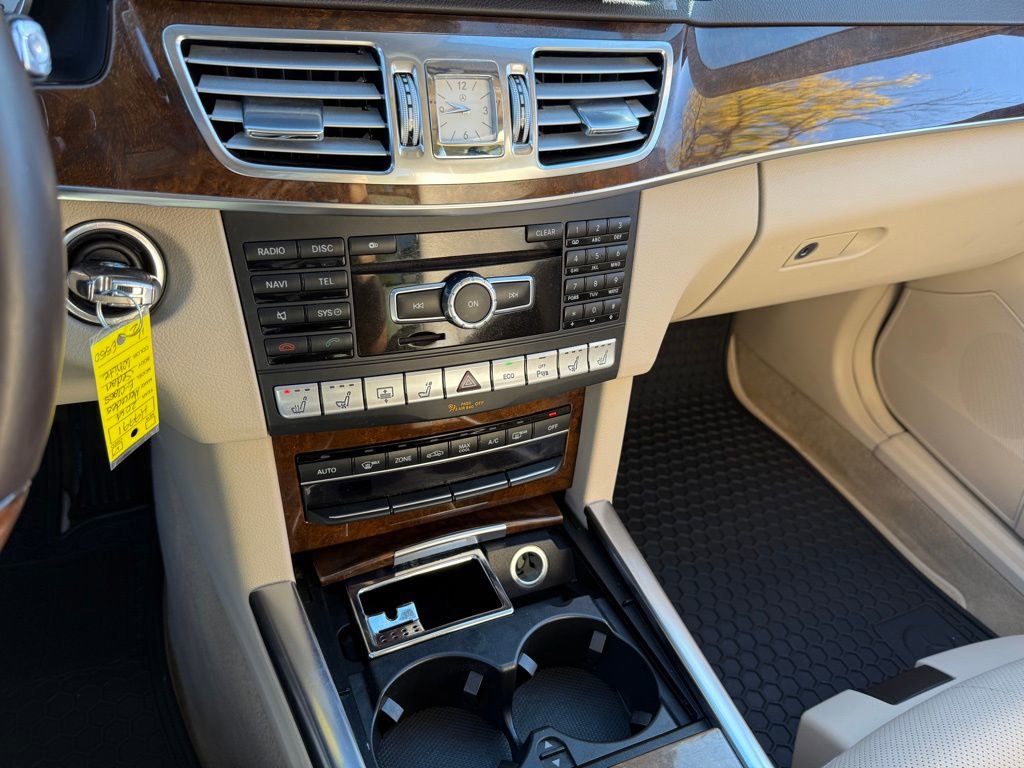 Used 2014 Mercedes-Benz E 550 4MATIC Sedan image 26
