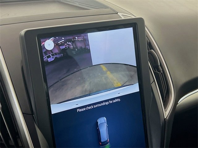 Used 2022 Ford Edge SEL image 13