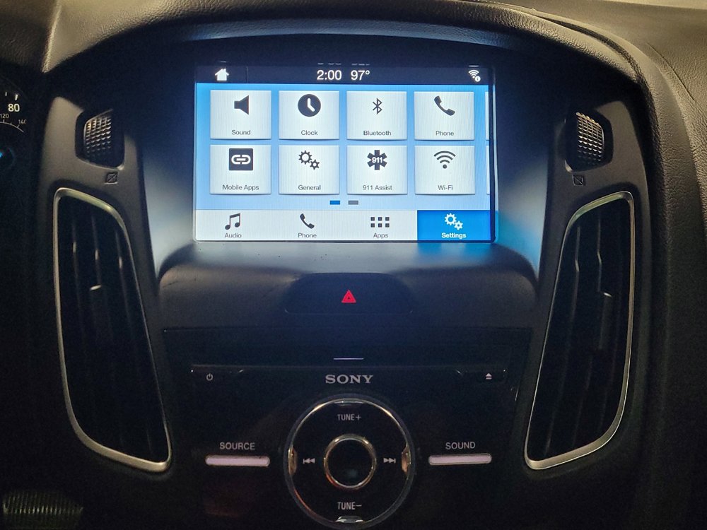 Used 2017 Ford Focus SEL FWD image 25