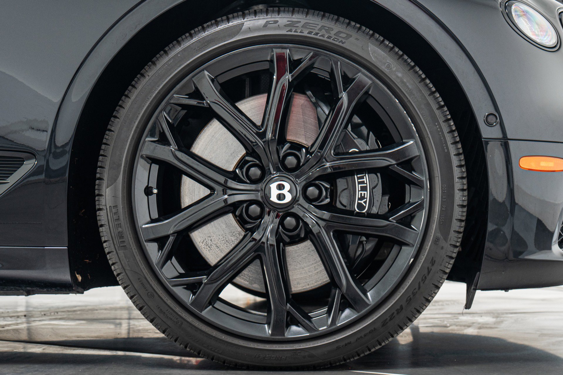 Used 2023 Bentley Continental GT V8 image 48