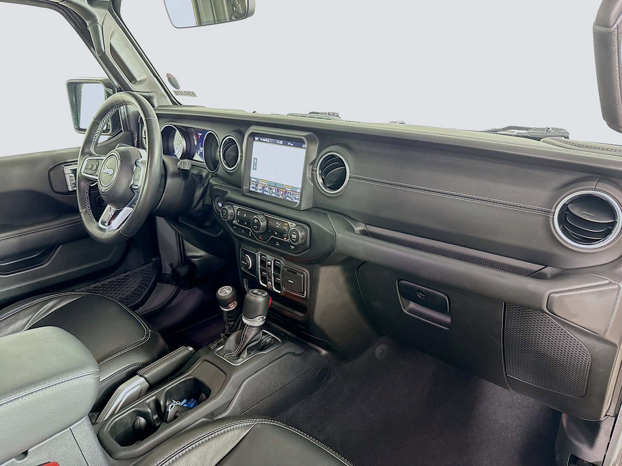 Used 2023 Jeep Wrangler Unlimited Sahara w/ Cold Weather Group image 37