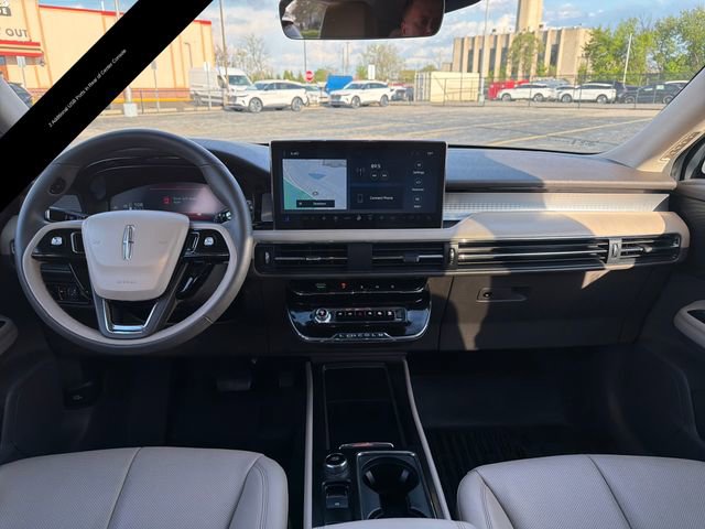 Certified 2024 Lincoln Corsair AWD w/ Equipment Group 101A image 17