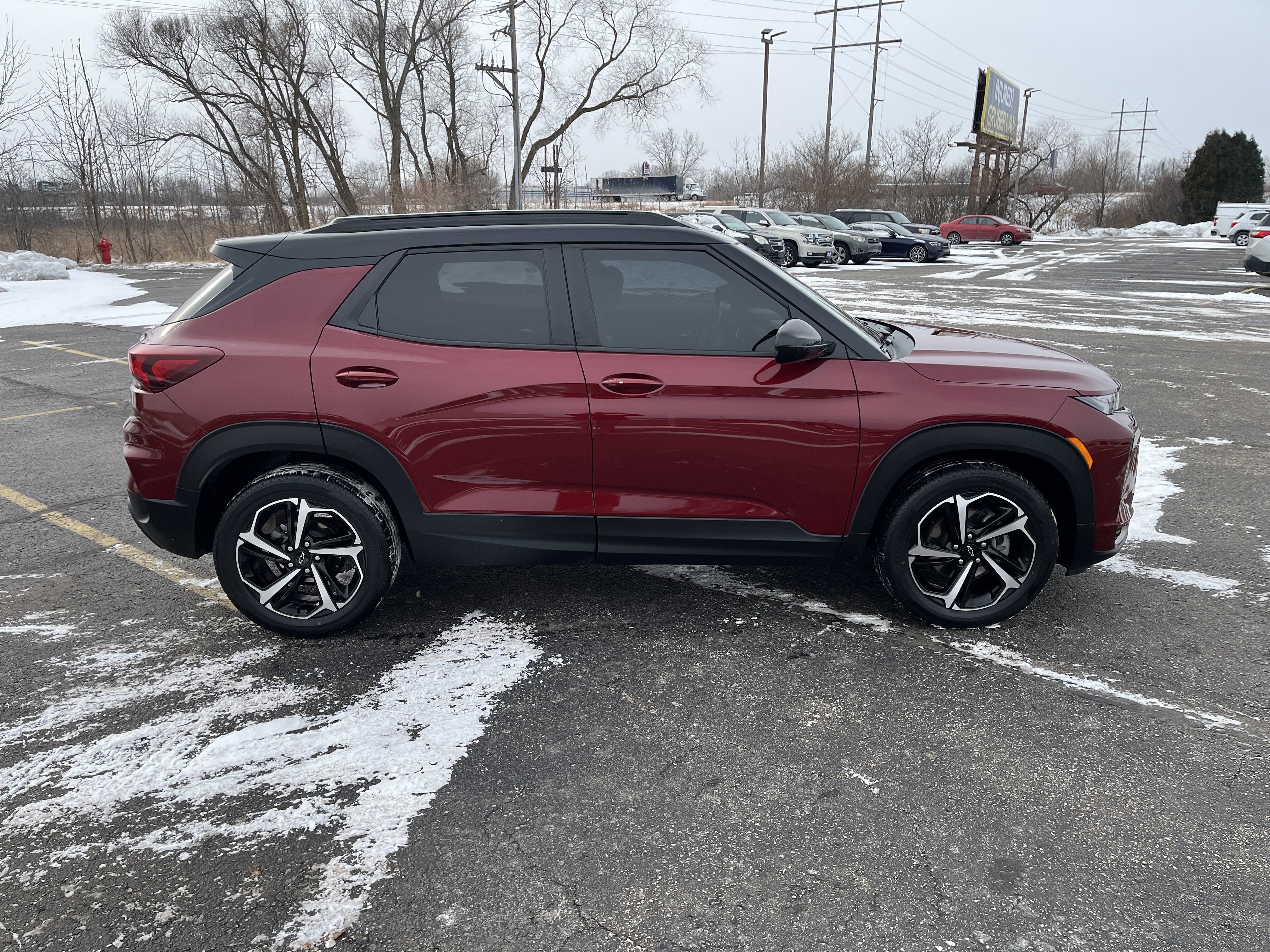 Used 2023 Chevrolet TrailBlazer RS w/ Sun and Liftgate Package image 7