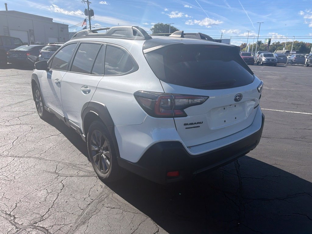 Used 2023 Subaru Outback Onyx Edition AWD/4WD image 8