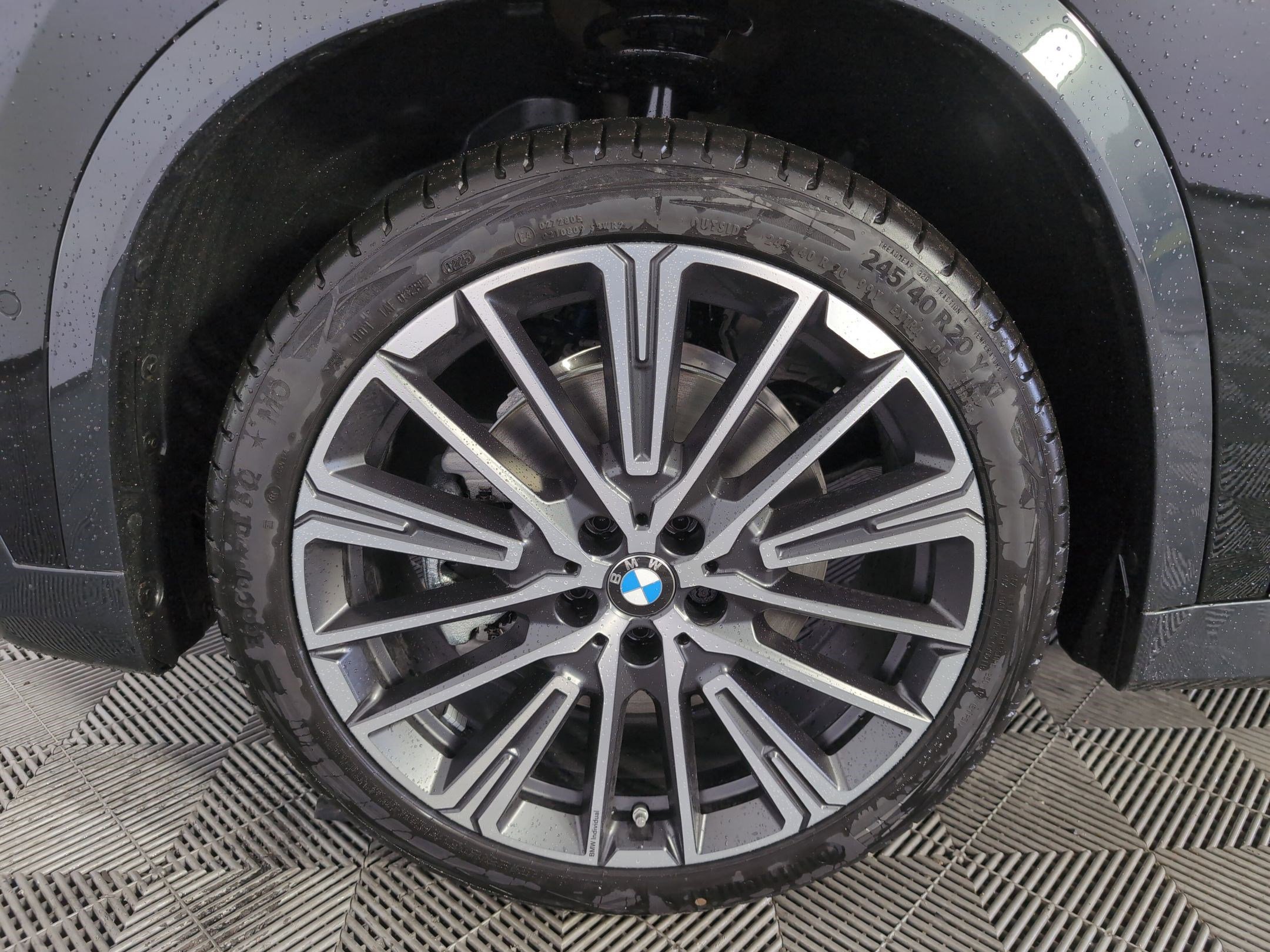 Used 2025 BMW X1 xDrive28i w/ Premium Package AWD/4WD image 8