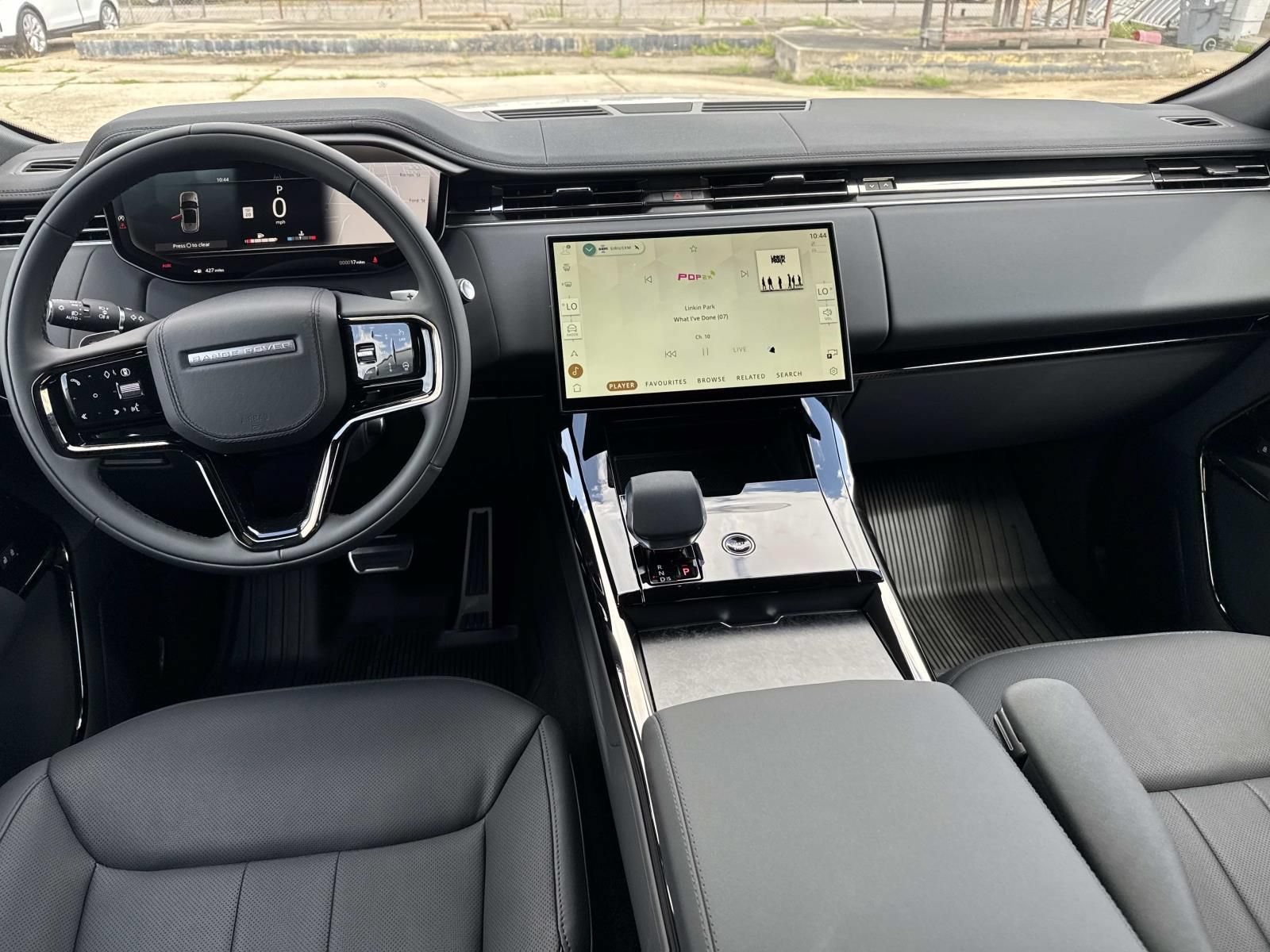 New 2026 Land Rover Range Rover Sport Dynamic SE AWD/4WD image 9