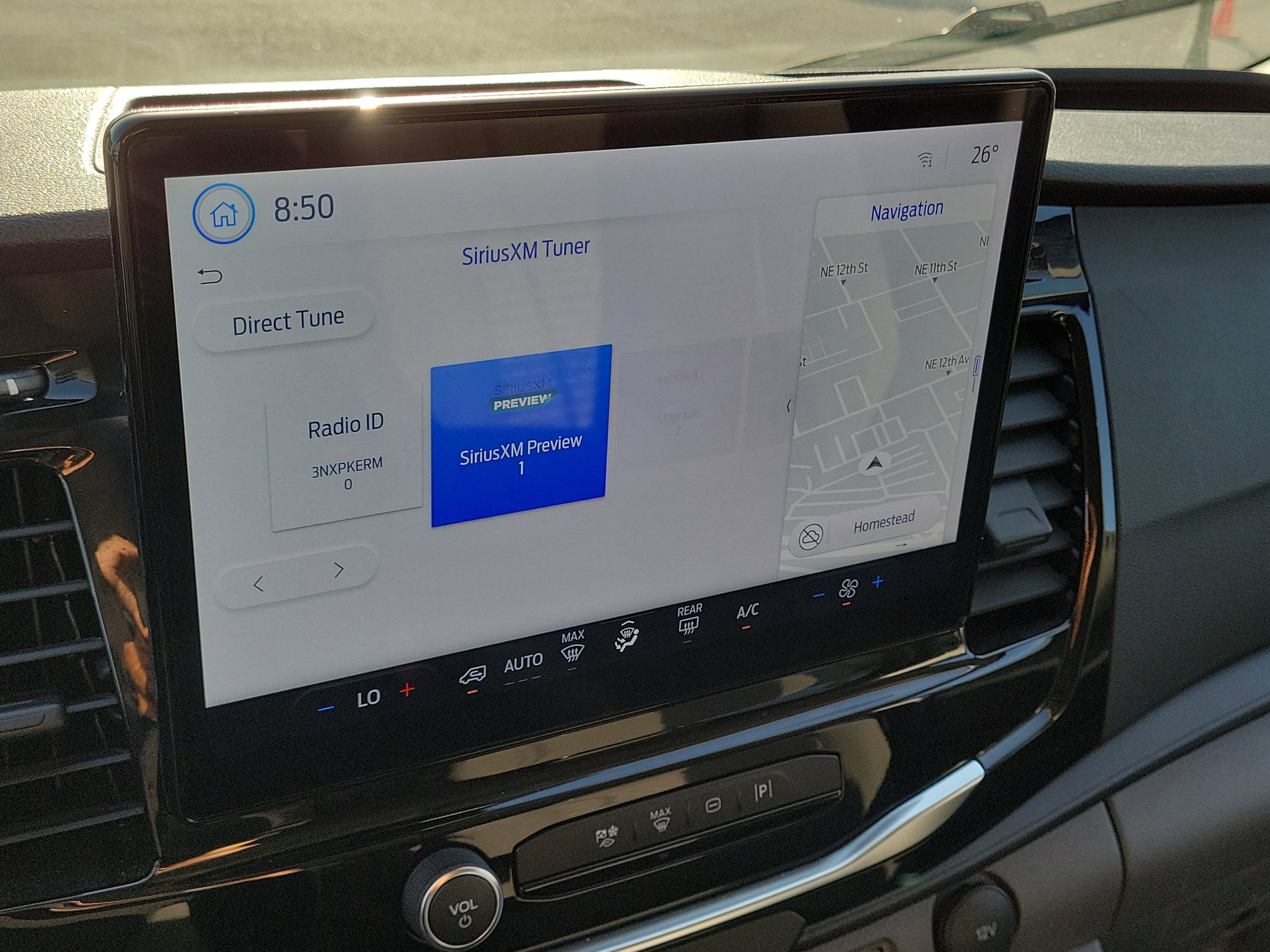 Used 2023 Ford Transit 350 XLT image 23