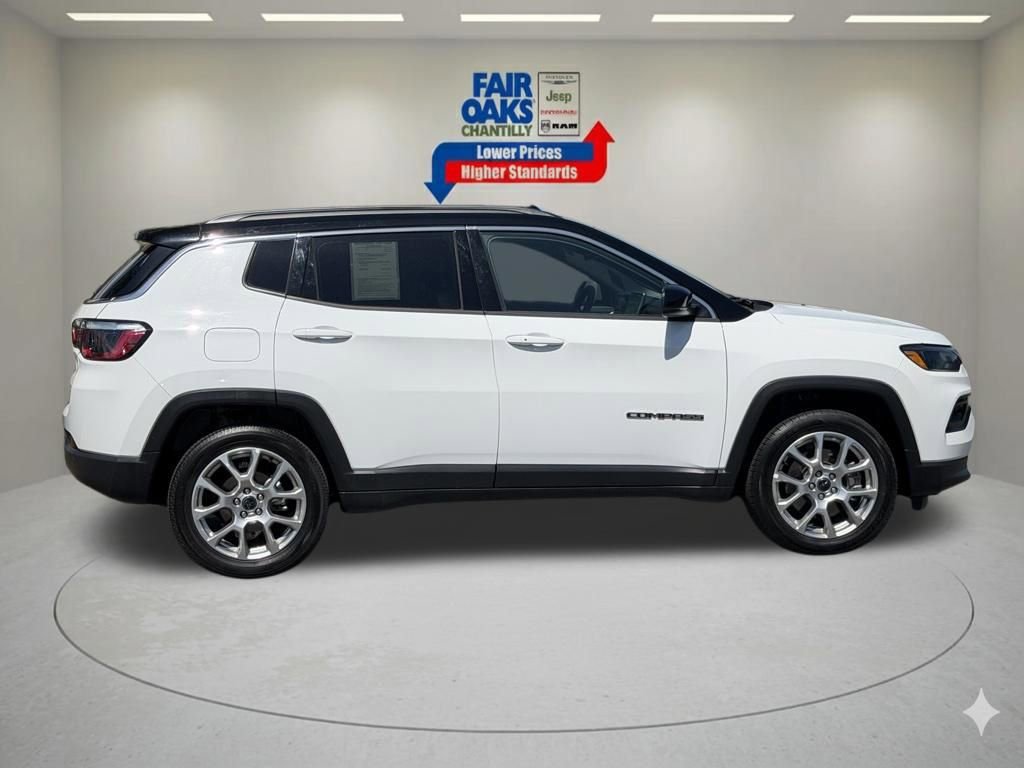 Certified 2025 Jeep Compass Limited AWD/4WD image 7