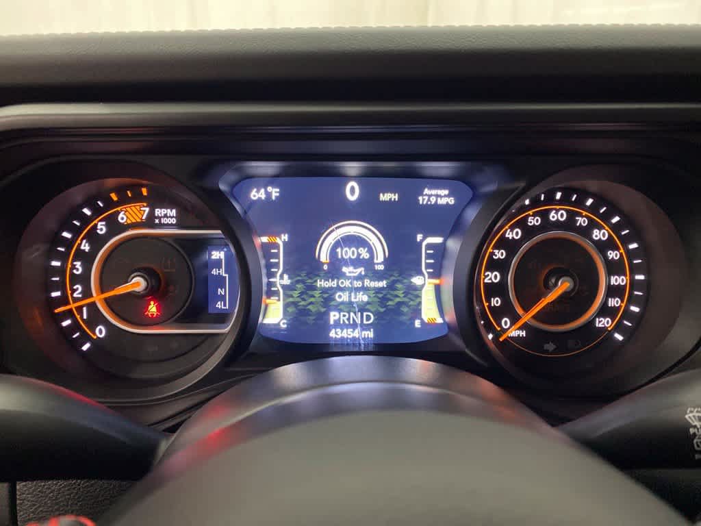 Used 2025 Jeep Wrangler Unlimited Rubicon AWD/4WD image 26