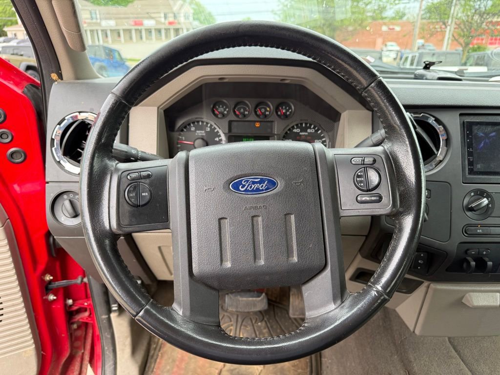 Used 2010 Ford F250 XL AWD/4WD image 14