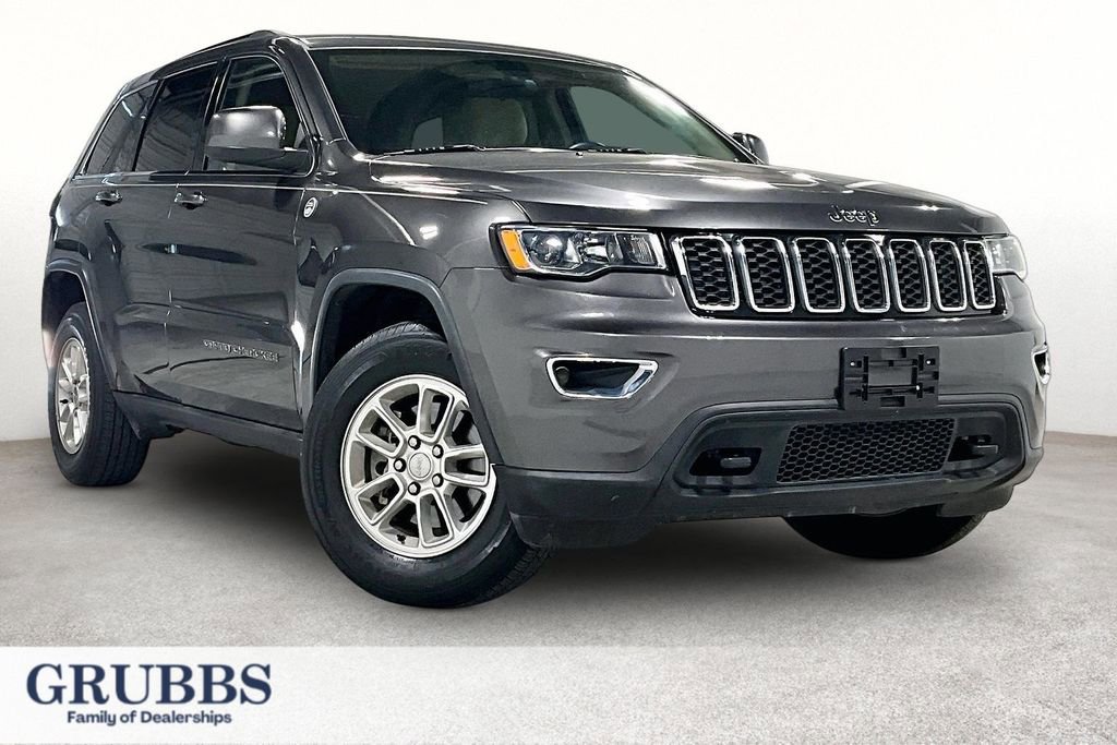 Used 2019 Jeep Grand Cherokee Laredo AWD/4WD image 1