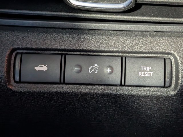 Used 2024 Nissan Altima 2.5 SV FWD image 23
