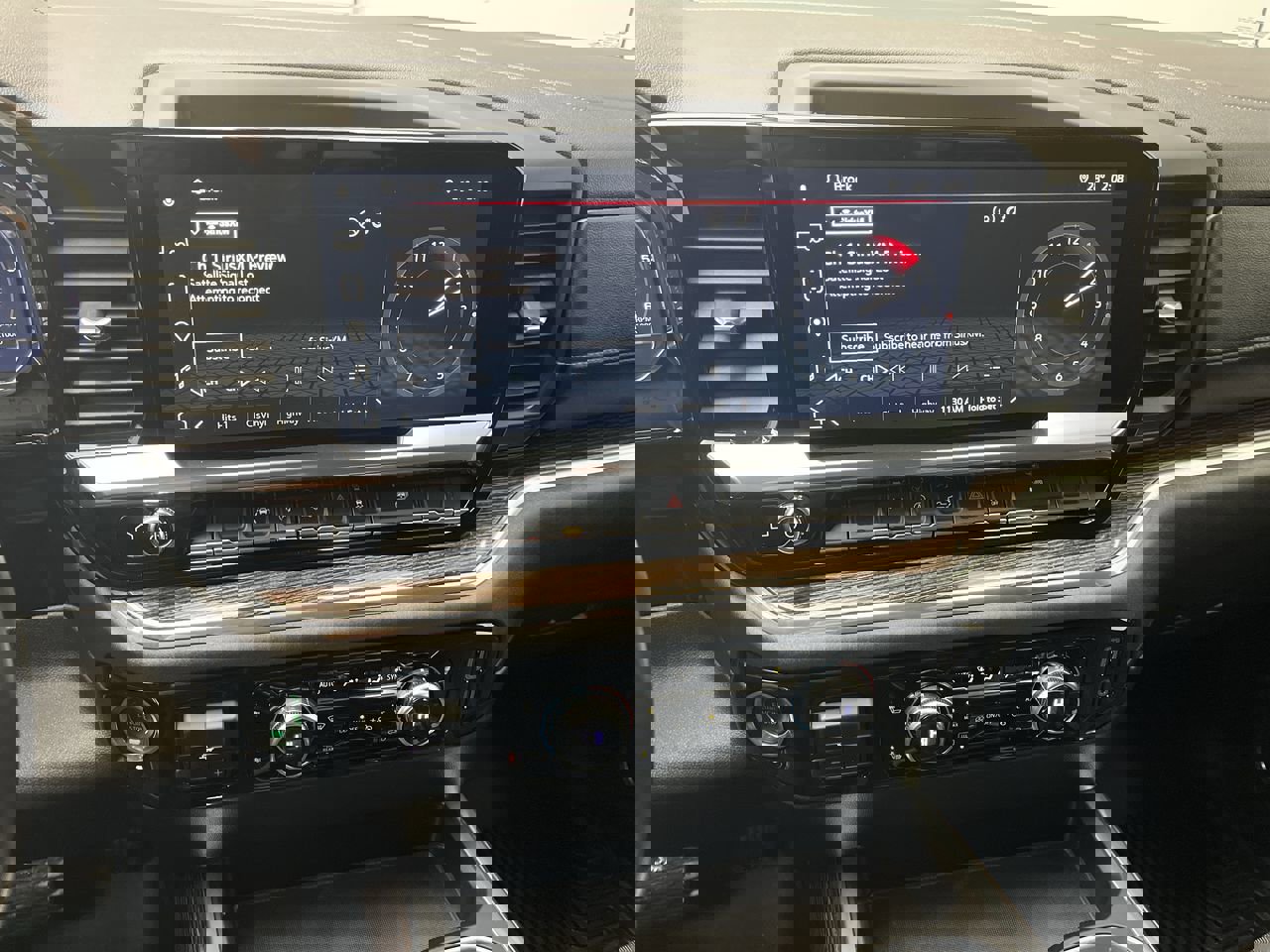 Certified 2023 GMC Sierra 1500 Elevation image 18