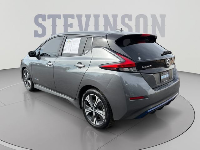 Used 2018 Nissan Leaf SL w/ SL Technology Package FWD image 3