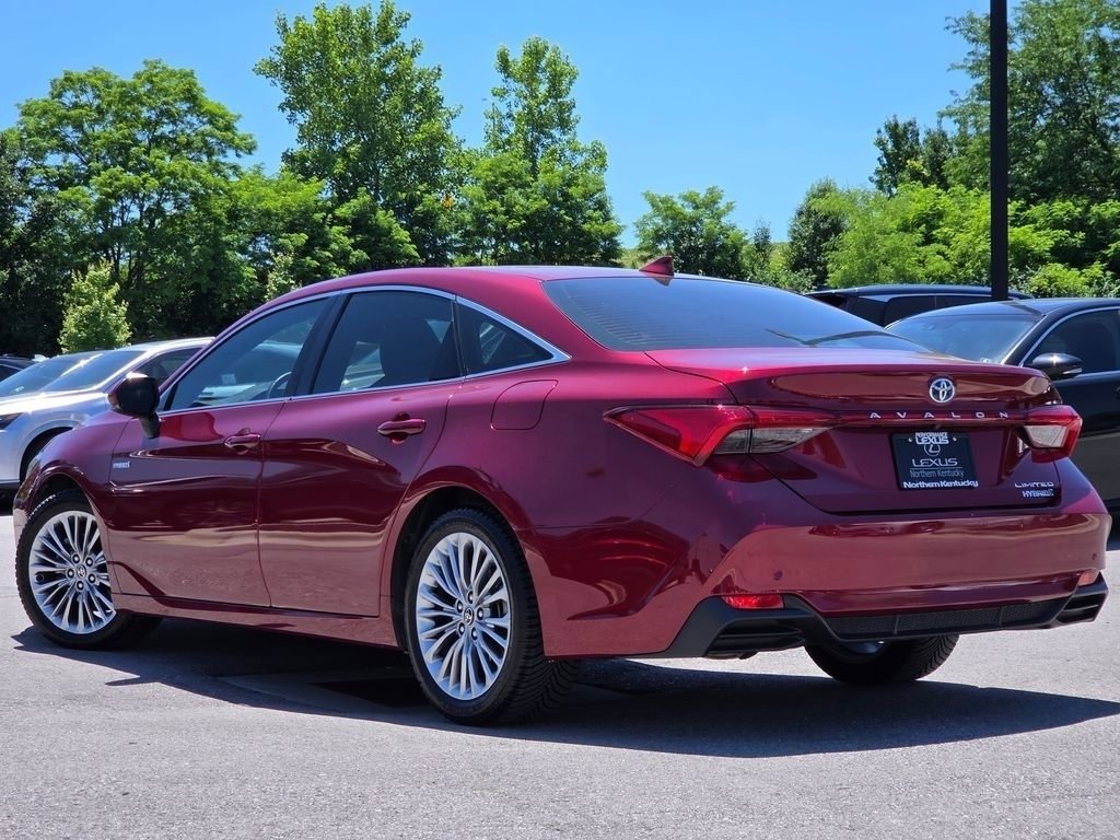 Used 2021 Toyota Avalon Limited w/ Advanced Safety Package FWD image 26