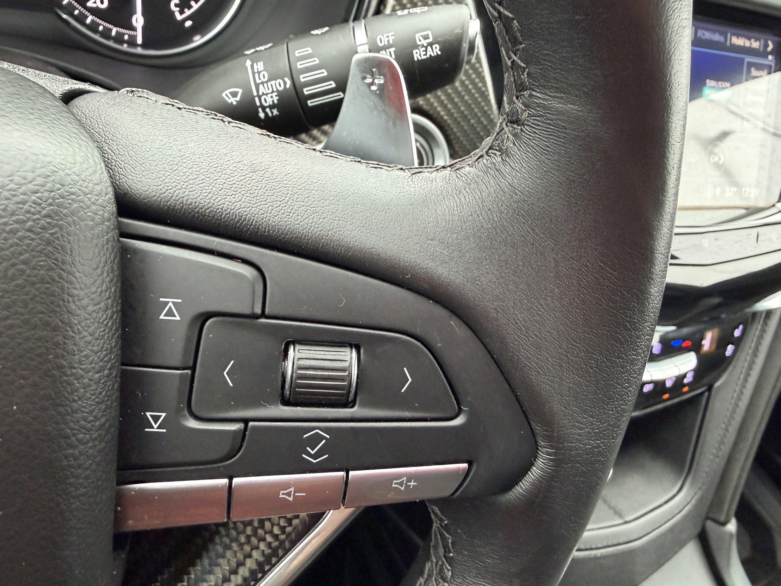 Used 2021 Cadillac XT6 Sport image 15