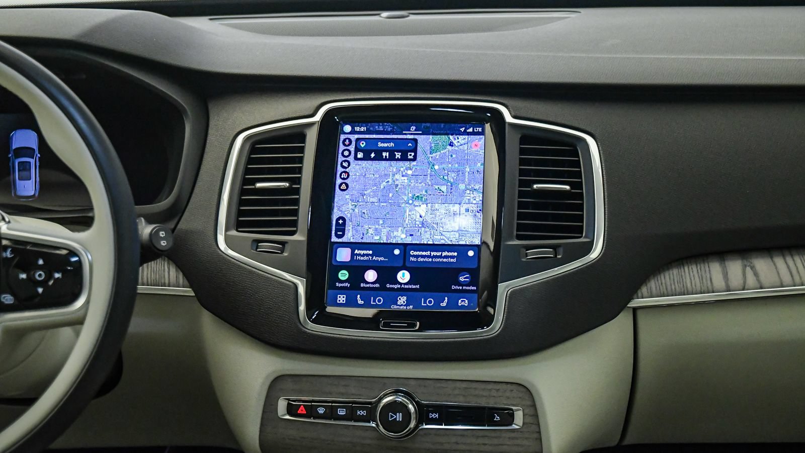 Certified 2024 Volvo XC90 T8 Core AWD/4WD image 15