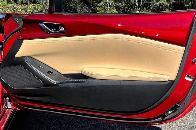 Used 2019 MAZDA MX-5 Miata RF Grand Touring image 21