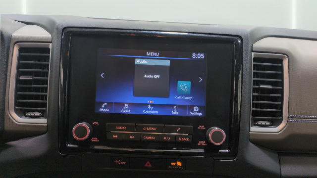 Used 2024 Nissan Frontier 4x4 Crew Cab image 11