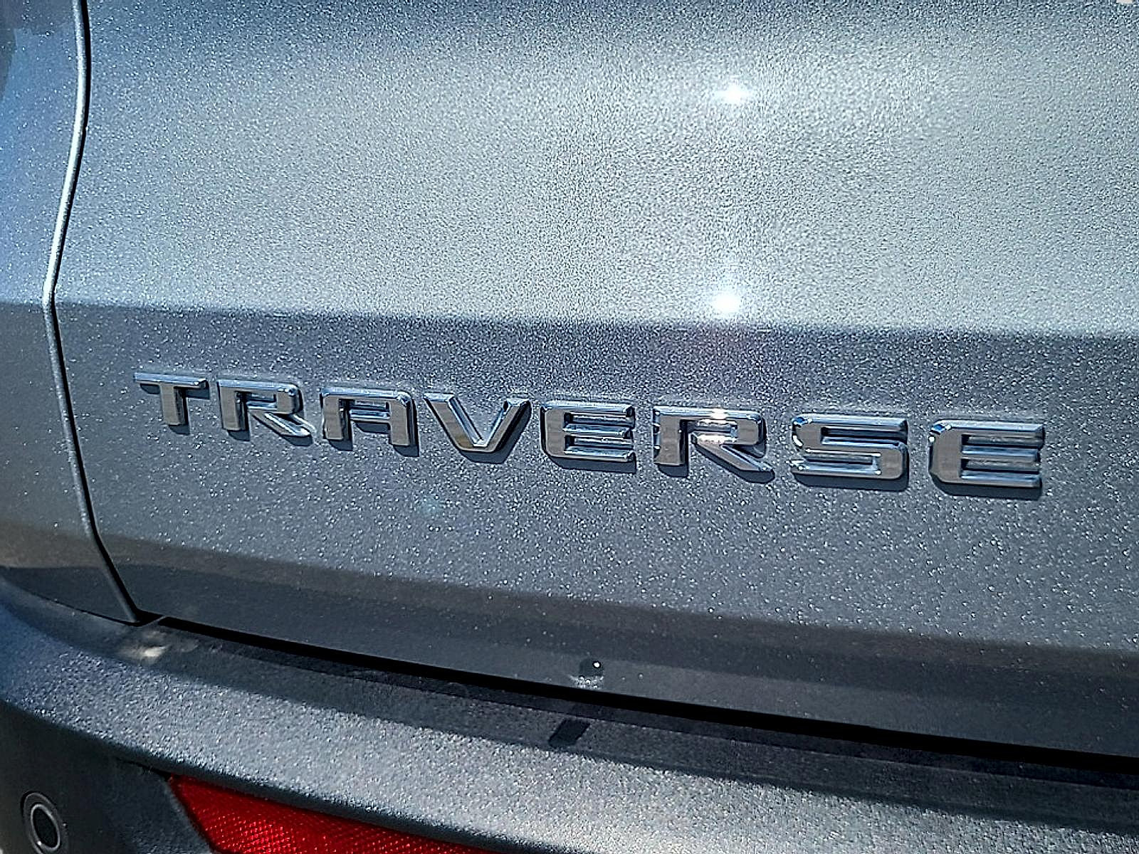 Used 2025 Chevrolet Traverse LT w/ Driver Confidence Package FWD image 29