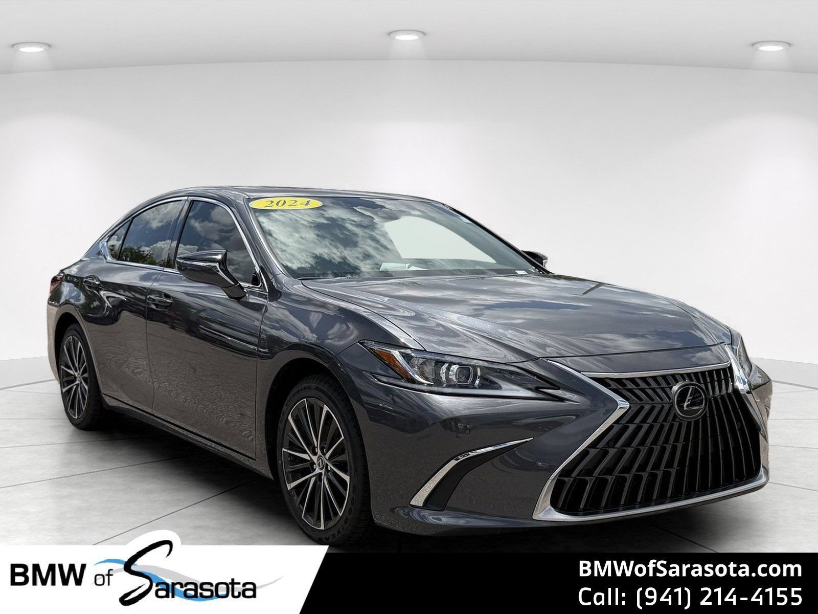 Used 2024 Lexus ES 350 w/ Premium Package FWD image 1