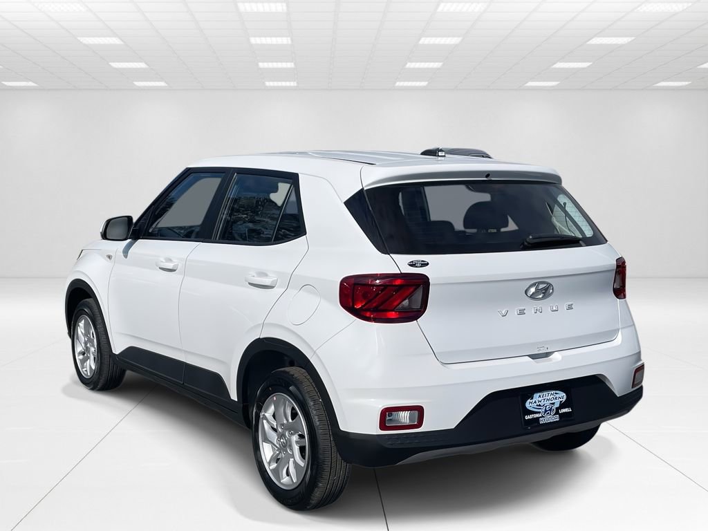 Certified 2026 Hyundai Venue SE image 5