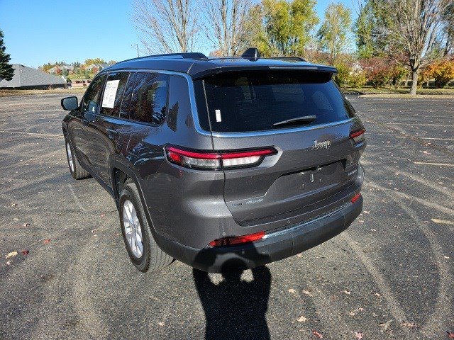 Used 2022 Jeep Grand Cherokee L Limited image 3