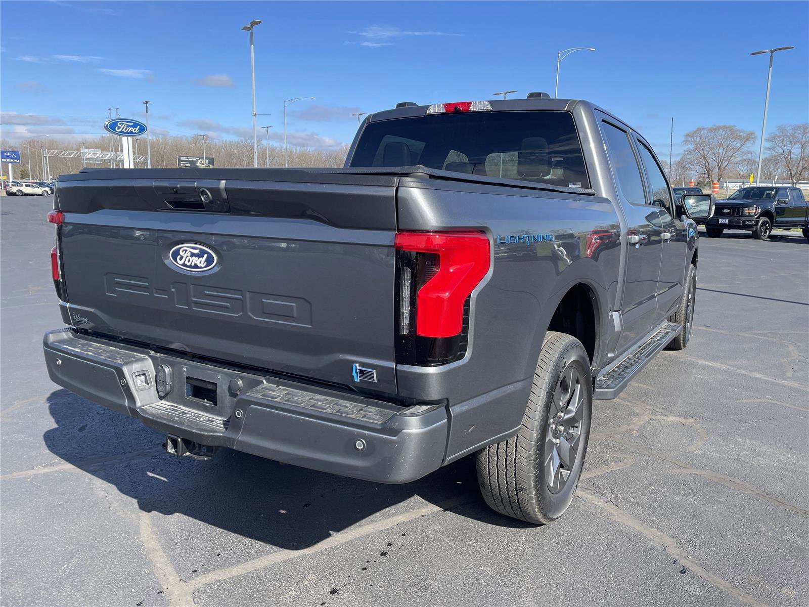 Used 2025 Ford F150 Lightning Flash AWD/4WD image 7