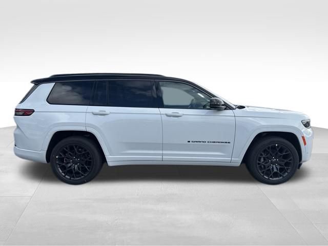 New 2026 Jeep Grand Cherokee L Summit image 8