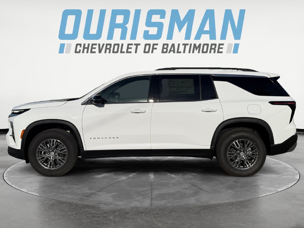 New 2027 Chevrolet Traverse LT w/ Driver Confidence Package FWD image 3