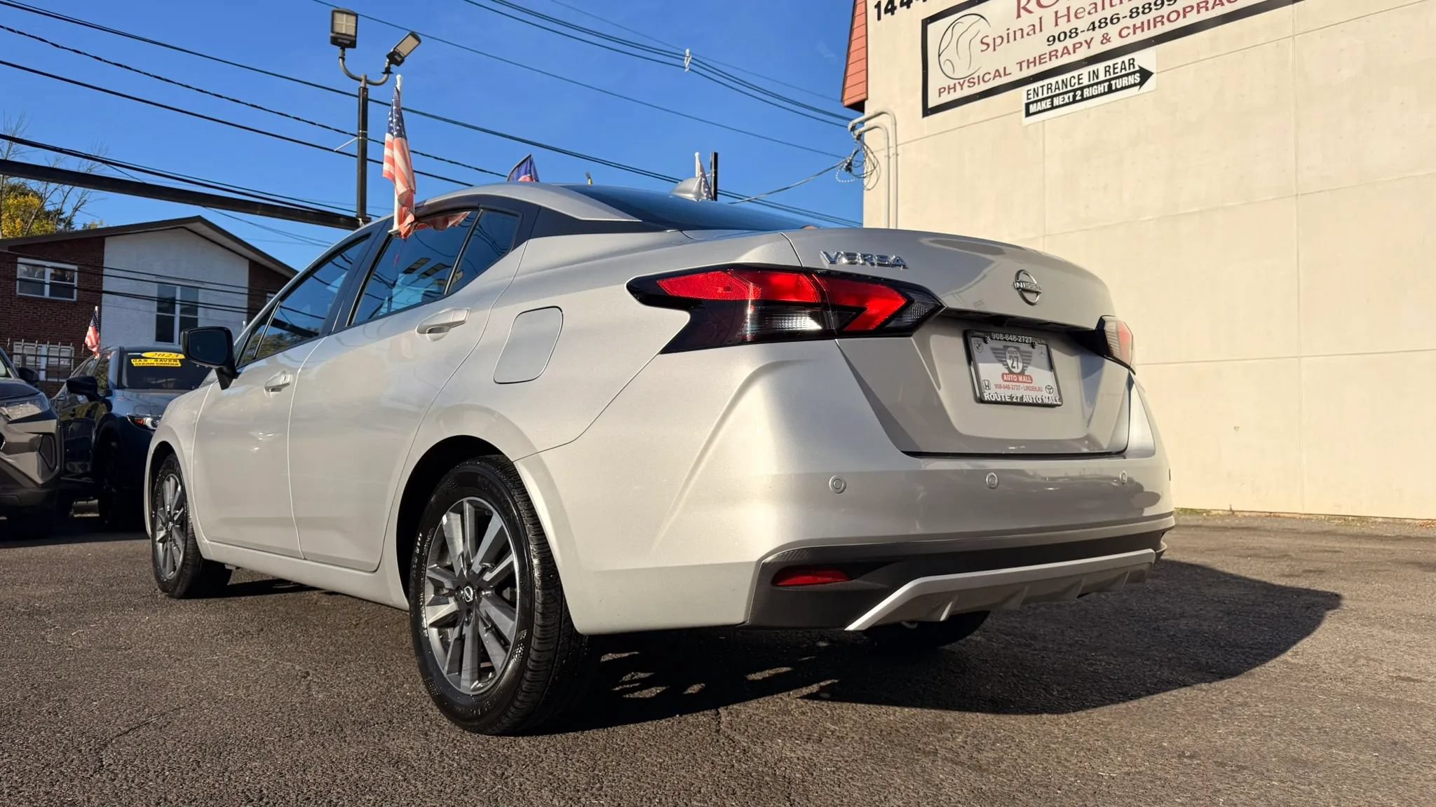 Used 2025 Nissan Versa SV FWD image 8